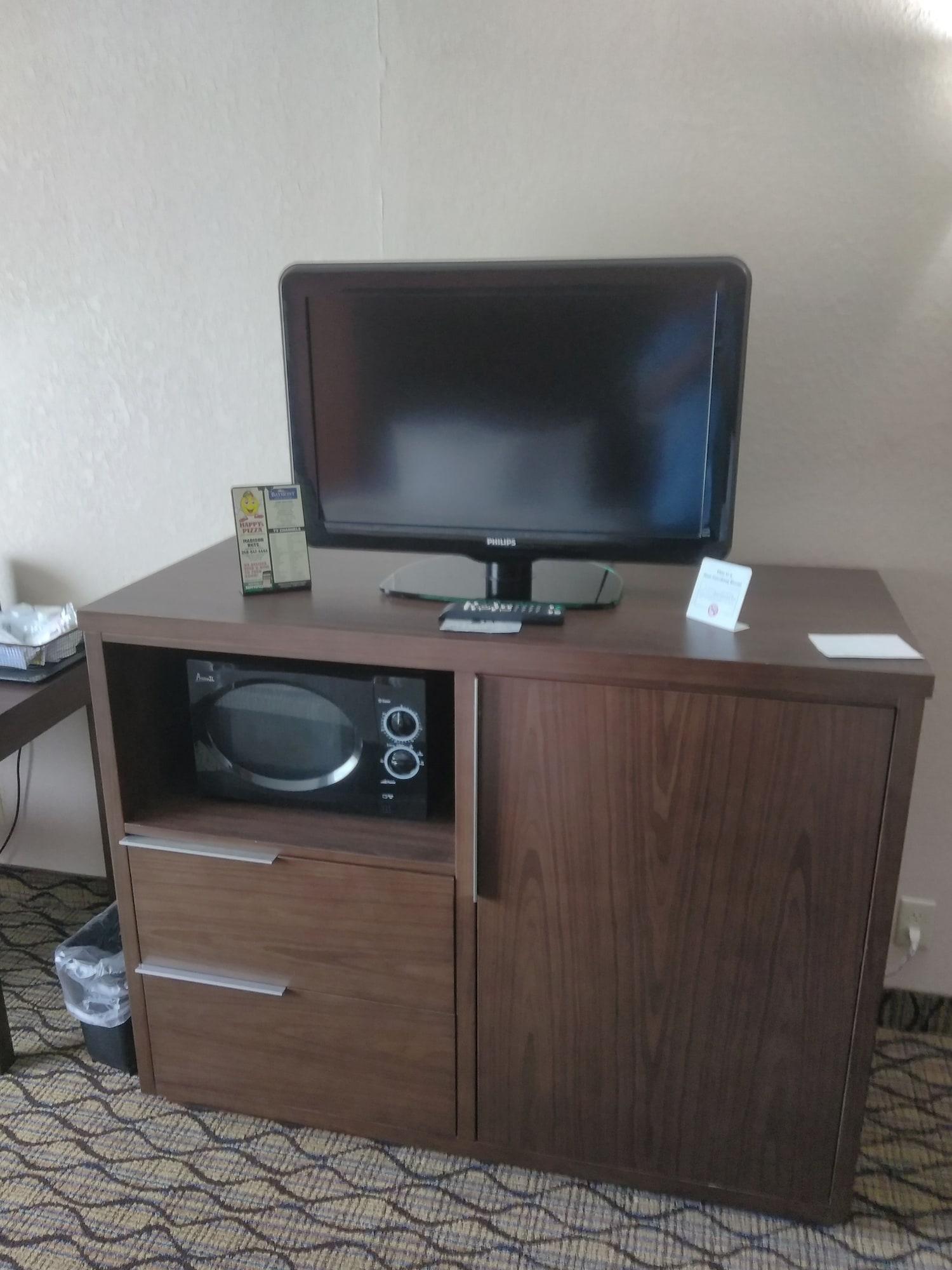Baymont By Wyndham Madison Heights Detroit Area Otel Dış mekan fotoğraf