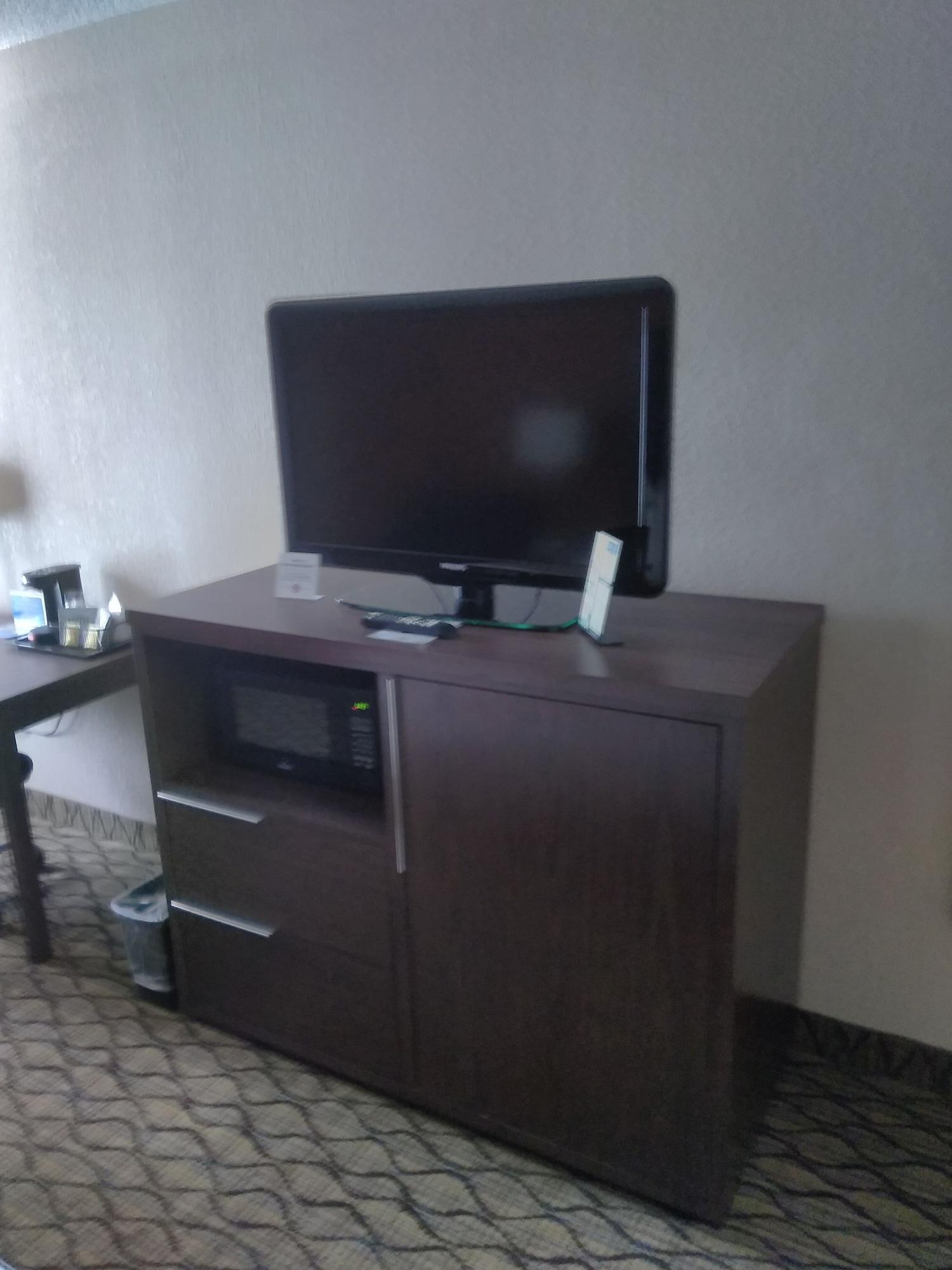 Baymont By Wyndham Madison Heights Detroit Area Otel Dış mekan fotoğraf