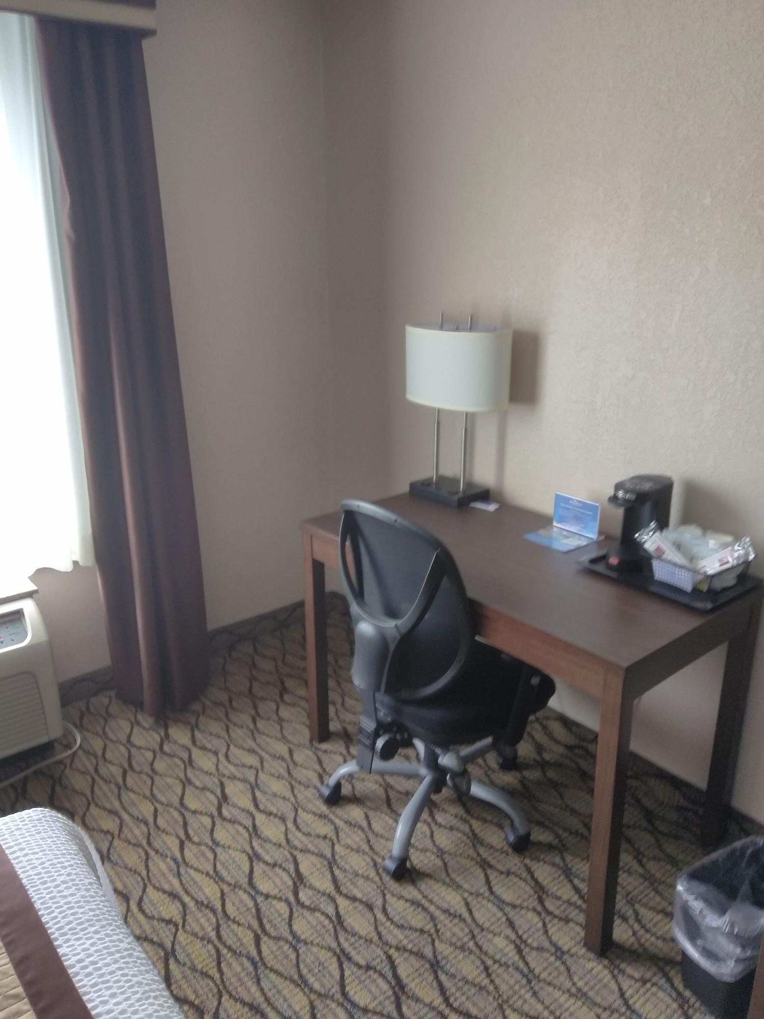 Baymont By Wyndham Madison Heights Detroit Area Otel Dış mekan fotoğraf