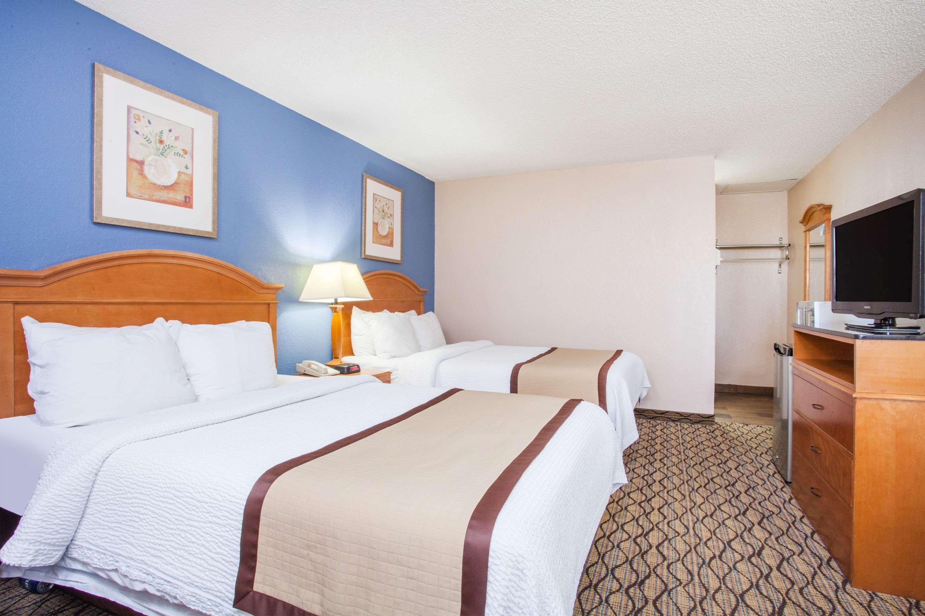 Baymont By Wyndham Madison Heights Detroit Area Otel Dış mekan fotoğraf